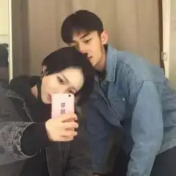 情侣头像韩系不明显但是