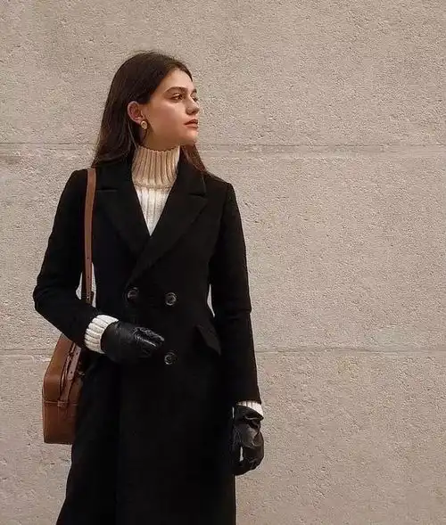 买大衣就要挑这4个经典色,时髦显气质,穿几年都不过时