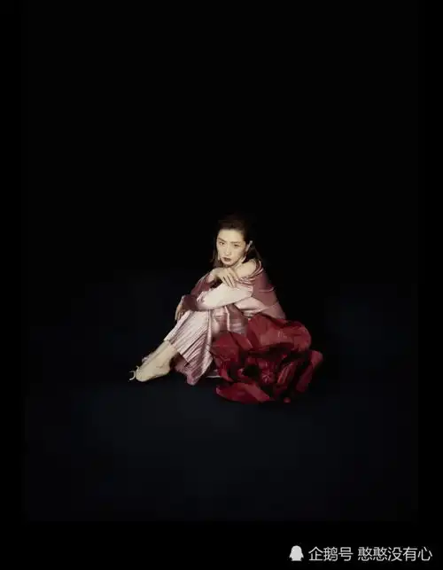 万茜海洋风造型民国风,职场风,机车风等等都在这里啦快来看漂亮姐姐