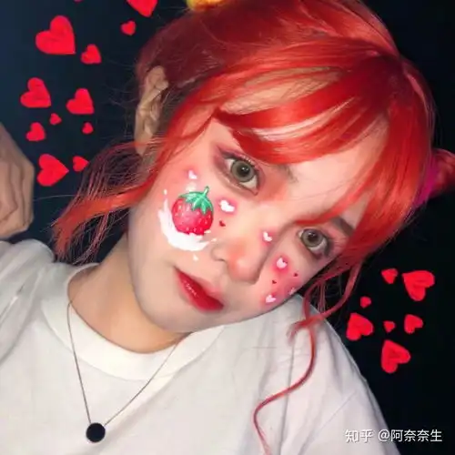 红黑系头像女生真人女生