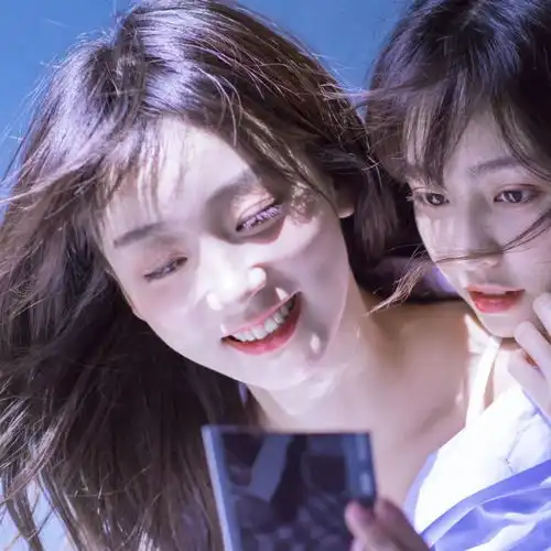 闺蜜头像姐妹是树,只有姐妹靠得住