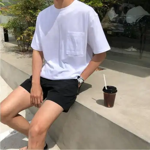 韩系型男都在穿的尼龙短裤三招穿搭法,让你身高比例瞬间拉长