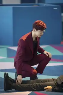 流行色之酒红色,白敬亭替红色正名了,男生穿起来也很帅