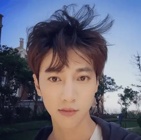 男生头像真人一般颜值