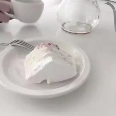 用白色系女生头像的人都是什么人头像
