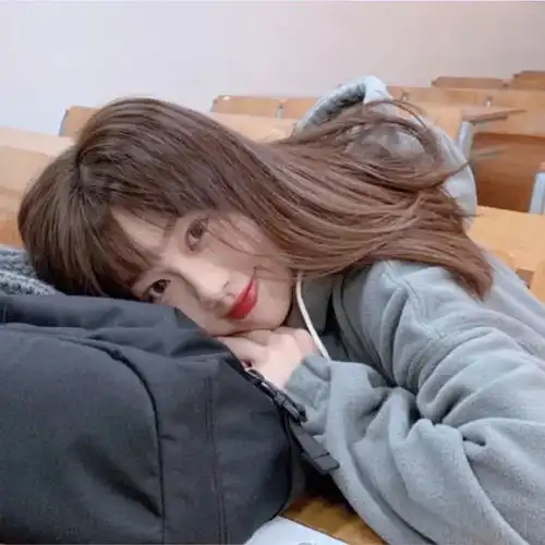 女生头像你是我最想带的行李