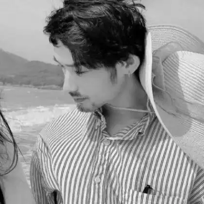 黑色系情侣高清头像大甜