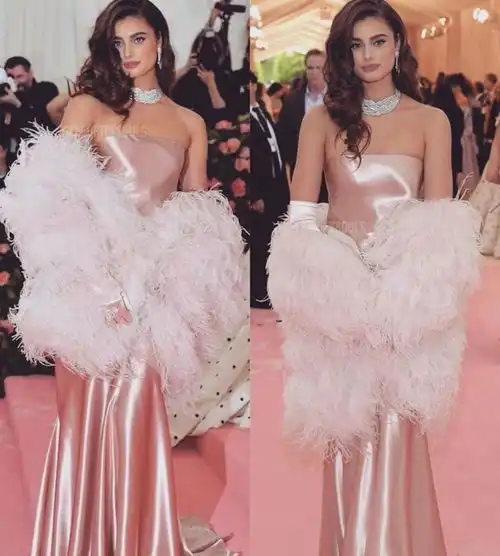 穿过羽毛高定礼服的欧美女星维密超模好耀眼紫色系最仙