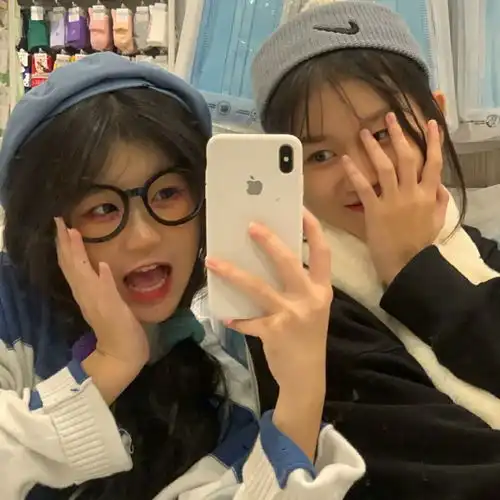 优质闺蜜头像她野蛮生长,却是我心中最温柔的玫瑰