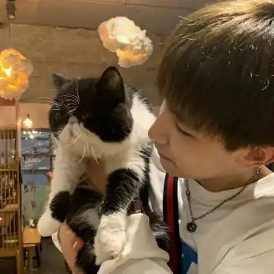 时尚潮流帅哥微信头像图片时尚潮男头像超级帅气