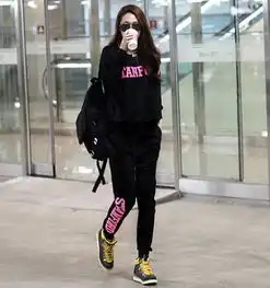 韩系头像女可爱超火卫衣