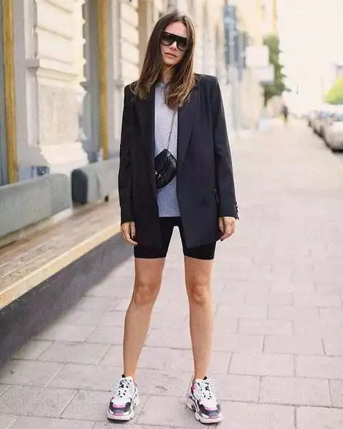 从未穿错衣服是什么体验看看她就知道了