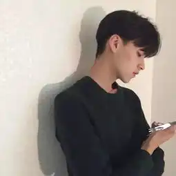 我谈的对象好像不是一个男朋友,是个客服