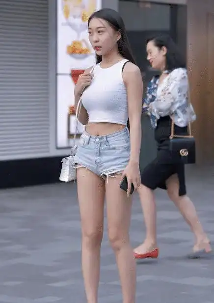 闺蜜头像颜色系逛街
