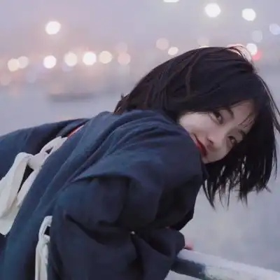 海风吹不散玫瑰月色难逃皎皎女生头像我要个性网