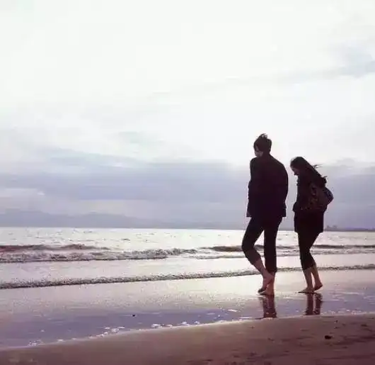 怀疑,不代表不信任,爱你,所以才会吃醋