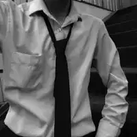 黑色禁欲系西装头像简风