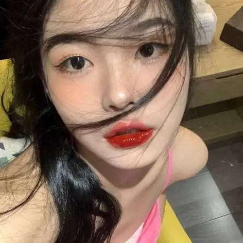 抑郁系头像女可保存搞怪