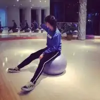 运动系女生qq头像