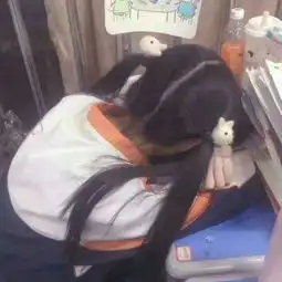 侧脸女图嘛假装别处有东西,我就啾qq女生头像我要个性网