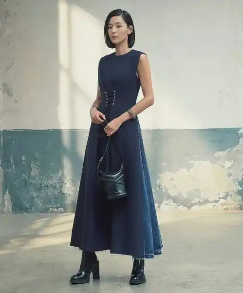 全智贤短发破颜值,冷季女神变大妈,还好心服可以hold住