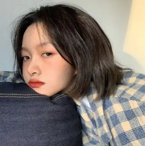 青春期女生想颜值翻盘,自动远离这3行为,否则严重拉低颜值