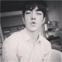 你拦得住时间吗伤感黑白男生头像