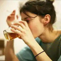 有心灵感触的男女欧美混头孤单只是不够果断