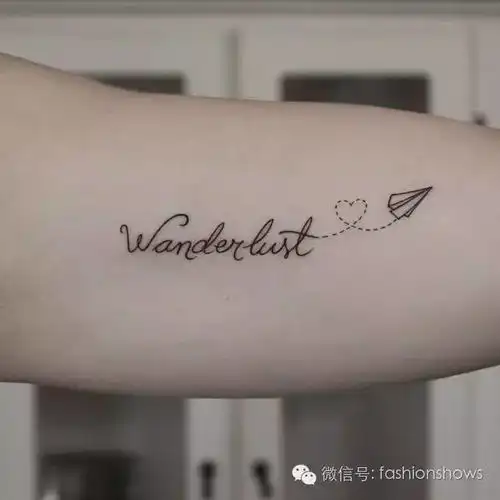 清新小纹身tatoo成了欧美女孩的时尚标杆