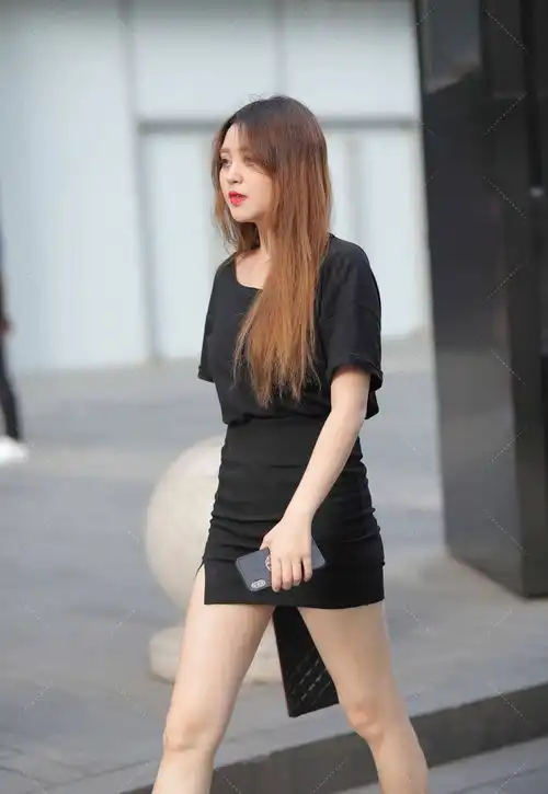 选择黑色系穿搭,穿出强大的气场,打造高冷形象
