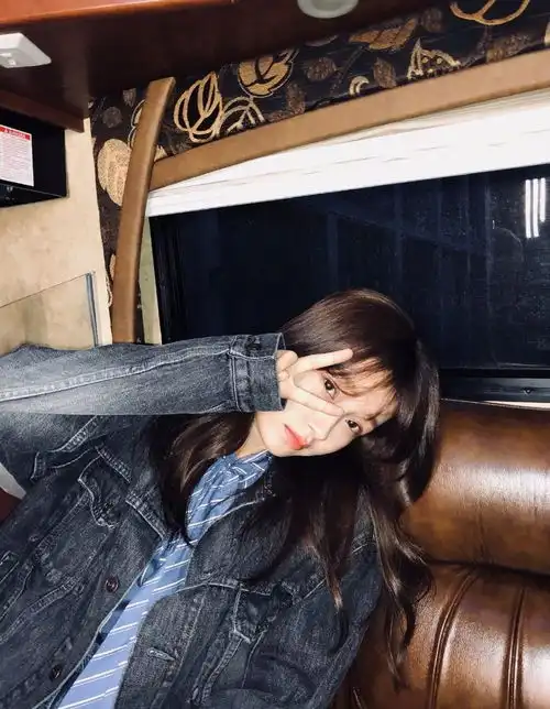 微胖女生最适合这款卷发