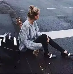 这两个颜色穿在一起,叫看起来很贵