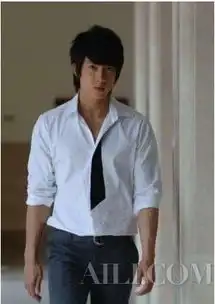 洁白无瑕吴亦凡鹿晗领衔娱乐圈20大白衬衣系男神