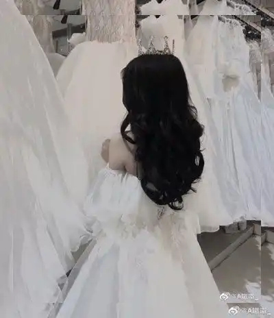 婚纱头像女生唯美穿婚纱礼服的女生头像霸气冷艳