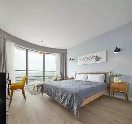 卧室铺地板,选什么颜色好看