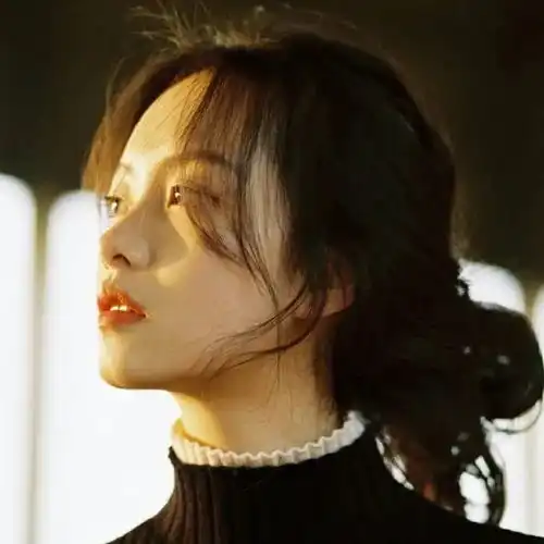 女生头像夜晚我用呼吸,点燃星辰腾讯新闻