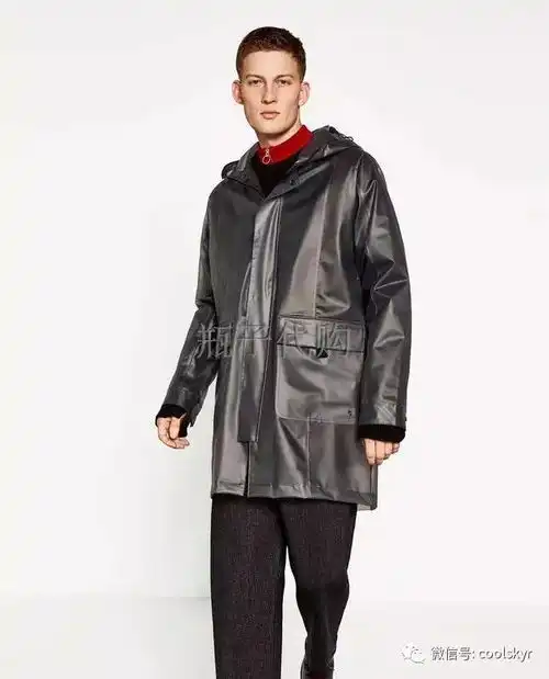 从此爱上下雨天原699元市面罕见的雨衣情侣款时尚透明印字派克外套腋下的透气孔户外衣服的做法