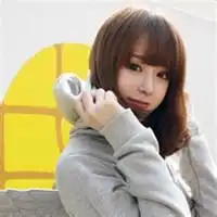 漏逼和漏胸的美女图片
