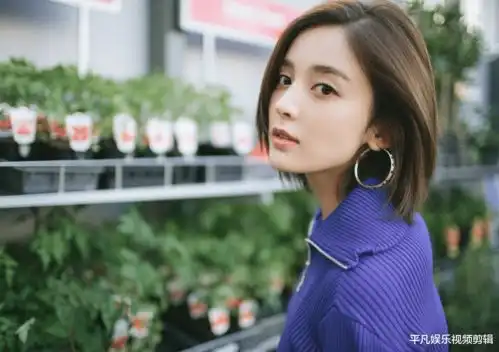 古力娜扎经历过全网黑,却一直很坚强,看似精明的她其实软萌娇憨