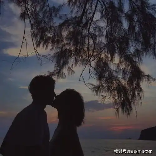 禁欲系情侣头像背影情侣