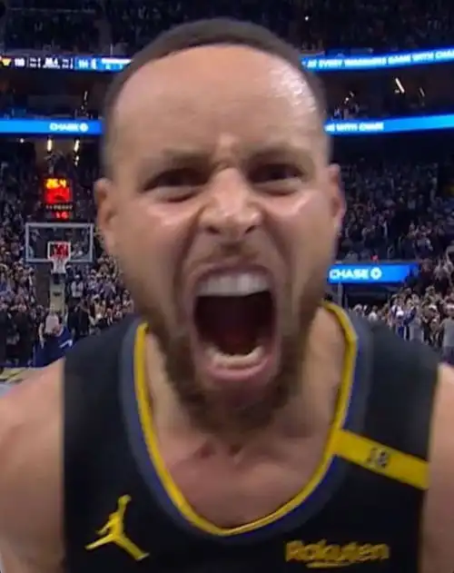 等于送电视机沃特斯赛后秒换社媒头像库里怒吼