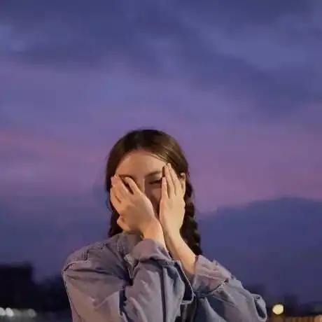 清冷禁欲系女生特点qq头