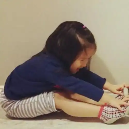 韩国萌娃情侣头像一人一张