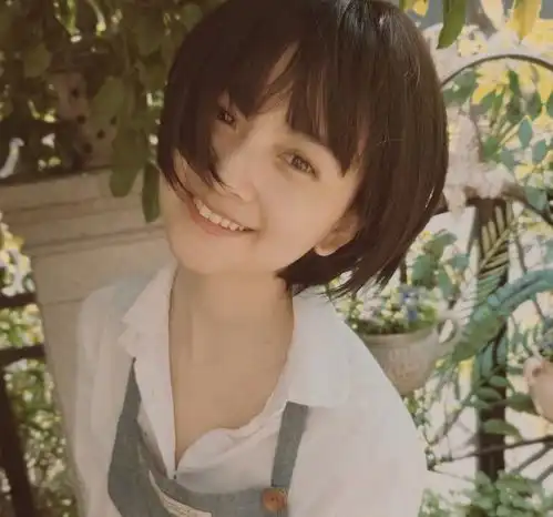 三十九岁的漫画家夏达因为年龄与外貌被质疑,画漫画还要看这些