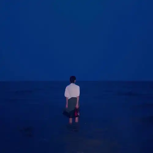 蓝色系头像人会在饥饿的时候选择不爱的食物