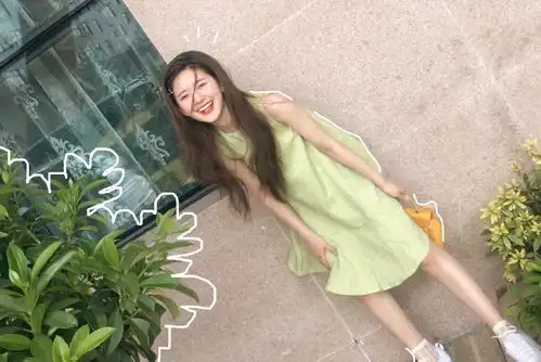 谁穿谁好看的牛油果绿造型,赵露思撞上周洁琼,小圆脸意外惊艳