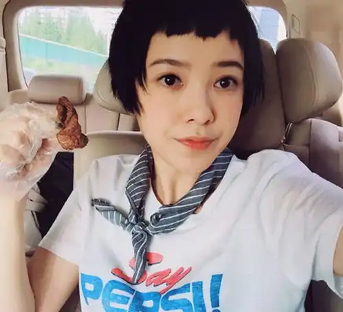 眉上刘海短发型图片四款让你心动不已的发型