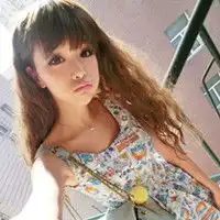 长得像洋娃娃的女生头像像这样的
