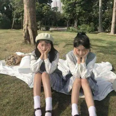 骚气部位闺蜜头像一人一张,不舍得我的好闺蜜