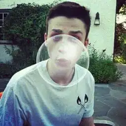 2018欧美男生头像帅气阳光高清图片人长得漂亮还不如活的漂亮